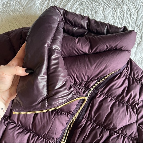 Athleta - Goose Down Downabout Puffer Jacket - Wild Raisin - Picture 5 of 13